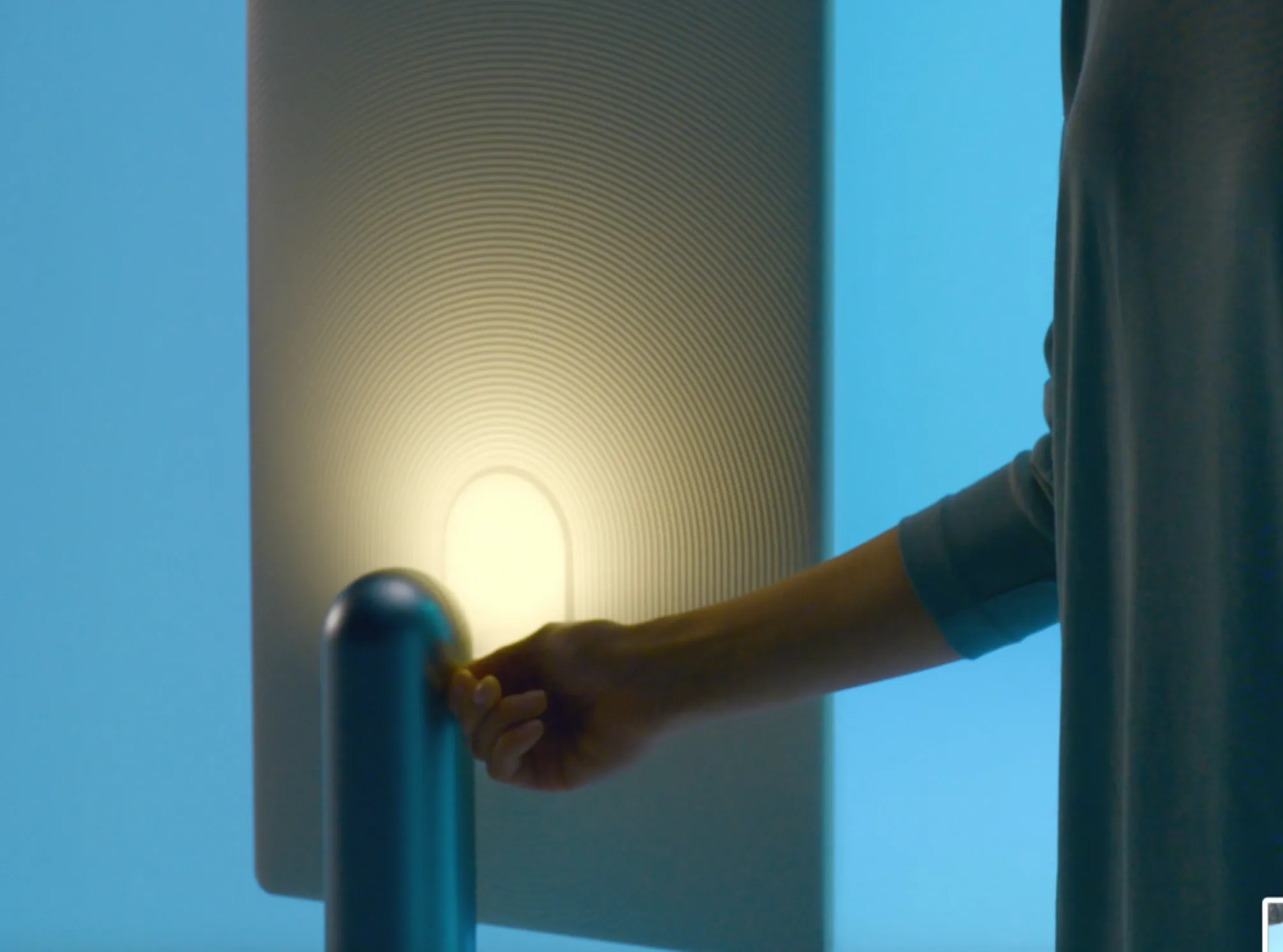OLED Glow glowing as an ambient light
